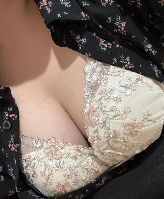 えっちな時間に?